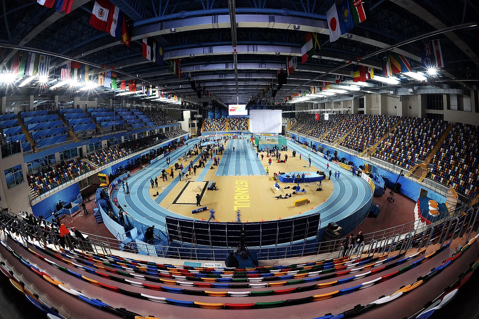 ATAKÖY DÜNYA ATLETİZM
SPOR SALONU